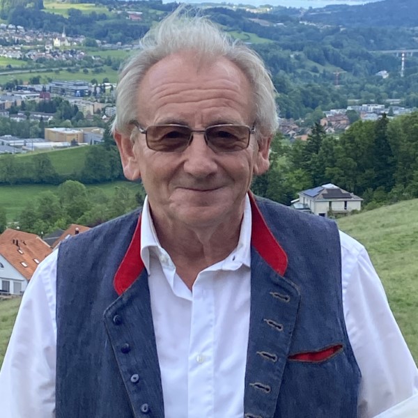 Bernhard Hüppi Bernhard Hüppi, Bariton in B